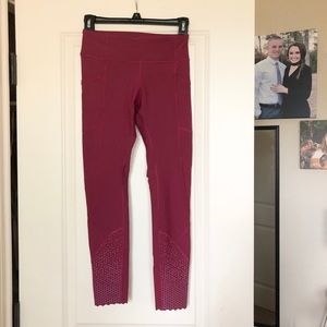 Lululemon tight stuff II size 4!